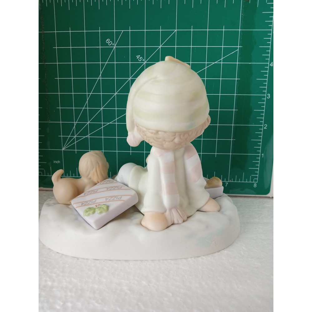 Precious Moments Angels On Earth Figurine Mask & Sledding Snow Scene 1996 - Picture 7 of 9